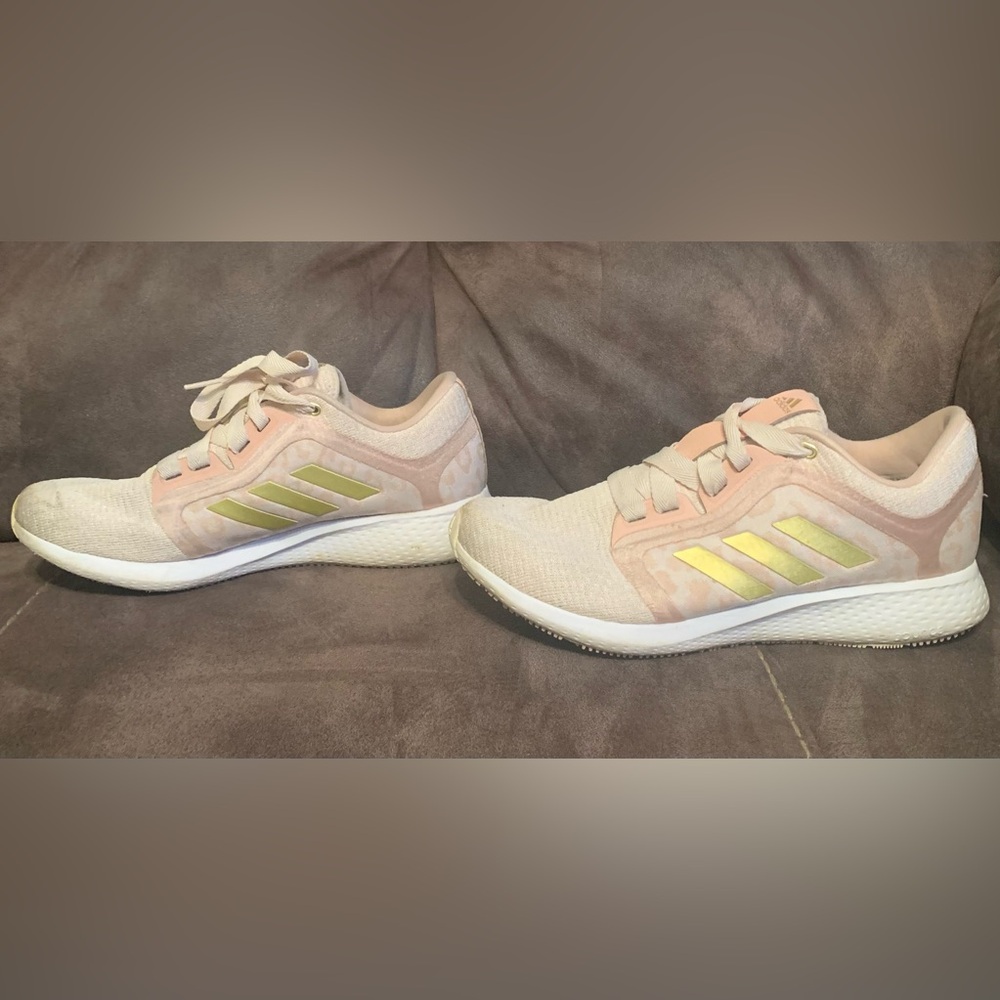 Women’s Size 10 Adidas Edge Lux sneakers